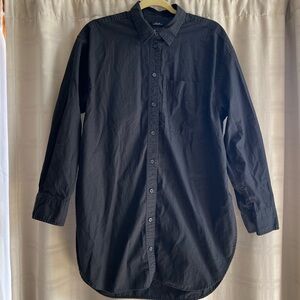 GAP Black Long, Long-Sleeve Button-Down Shirt Women’s M